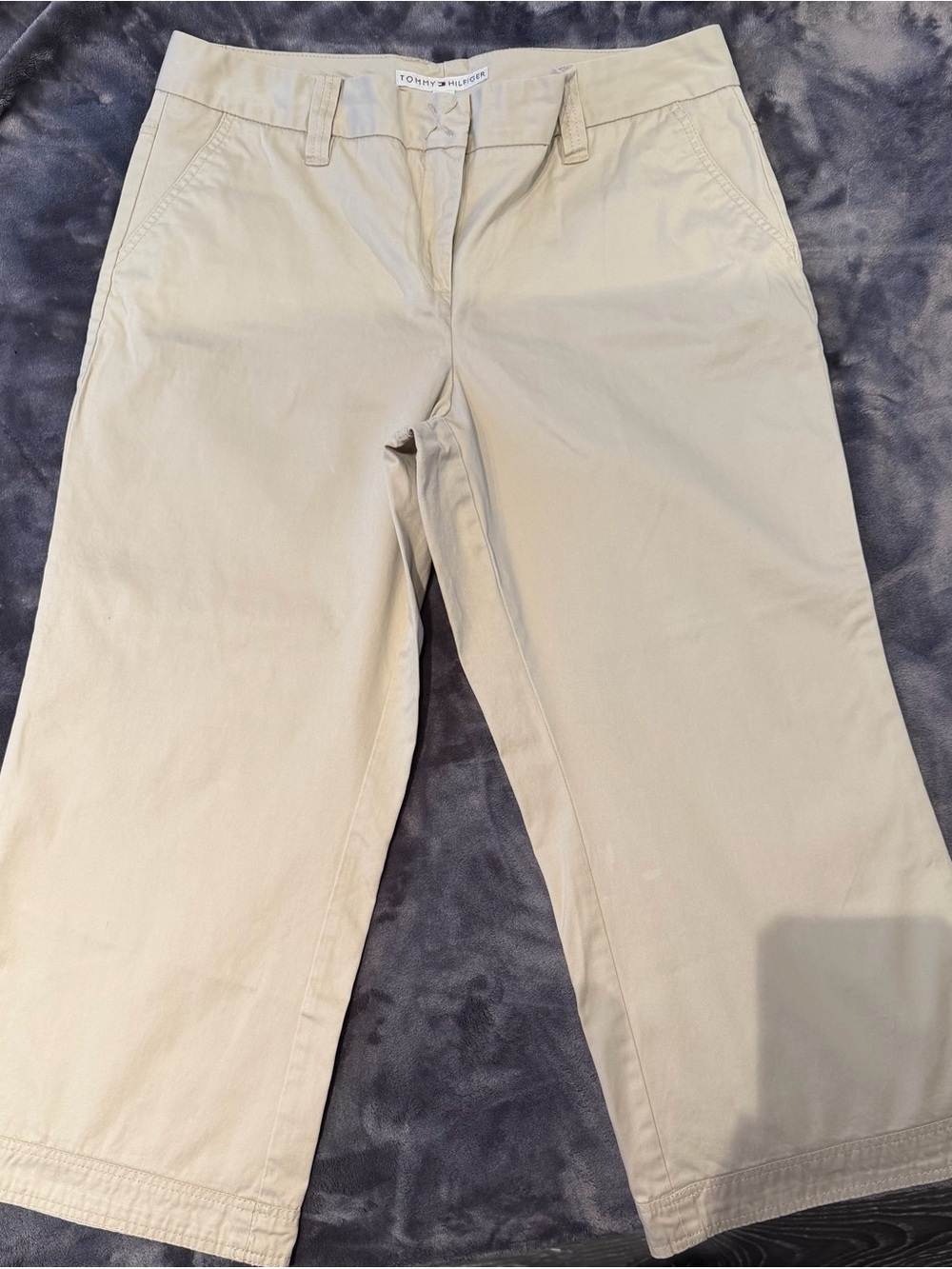 Tommy Hilfiger Woman’s Cropped Low-Rise Wide-Leg Khaki Pants in Cream - Size 14